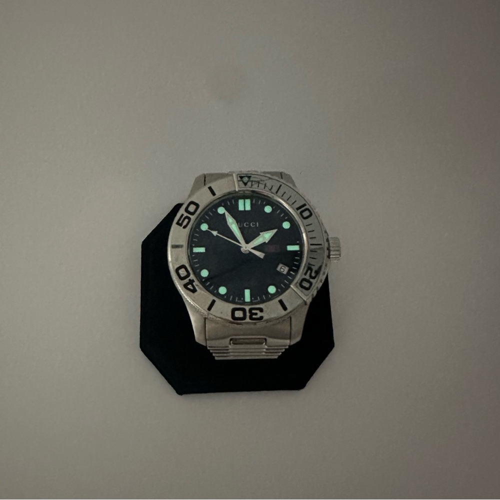 Gucci Stainless Steel Men’s Watch - Picture 6 of 9
